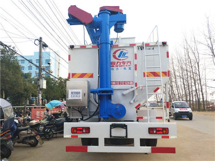 荊州市散裝飼料車(chē)現(xiàn)車(chē)供應(yīng)及車(chē)用散裝飼料料罐車(chē)配置詳解